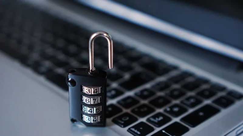 Kaspersky Internet Security 2022 | 1 Device | 1 Year | Antivirus and Secure VPN Included | PC/Mac/Android | Activation Code by Post